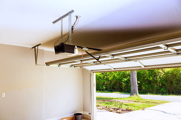 Top rated local Garage Door Panel Replacement specialists in The Hideout, PA